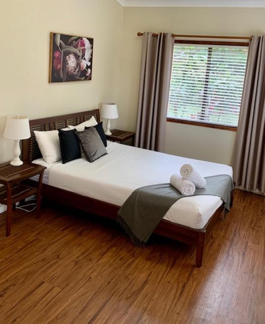 Montville Holiday Apartments Екстер'єр фото