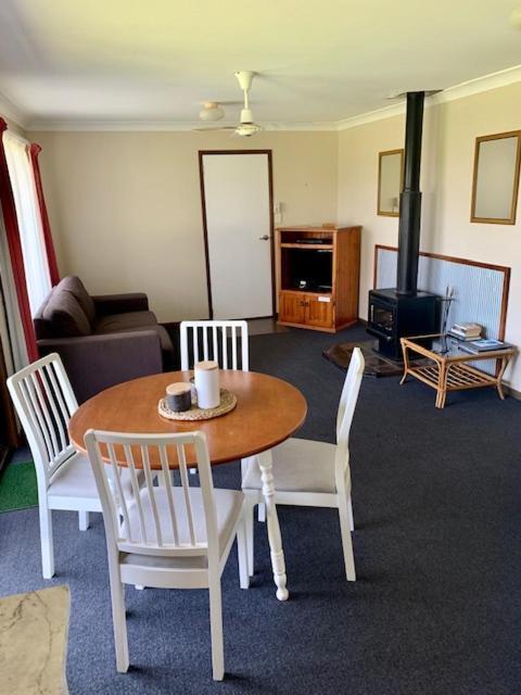 Montville Holiday Apartments Екстер'єр фото